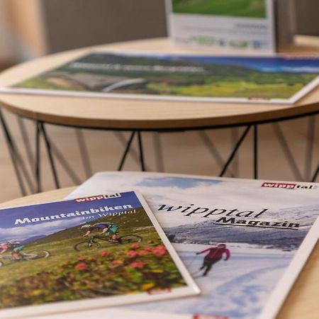 Stuwip Alps Appartements Adlerhorst Trins Esterno foto